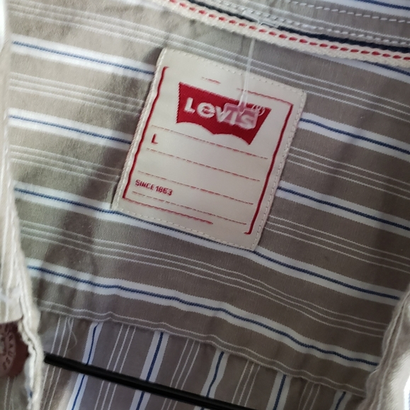 Levis Top L Button Up Tan/Beige White Blue Excellent Condition - Picture 5 of 7